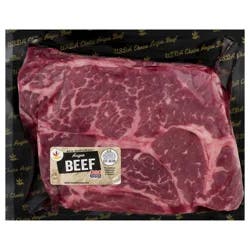 Natural Boneless Angus Beef Chuck Roast Fresh