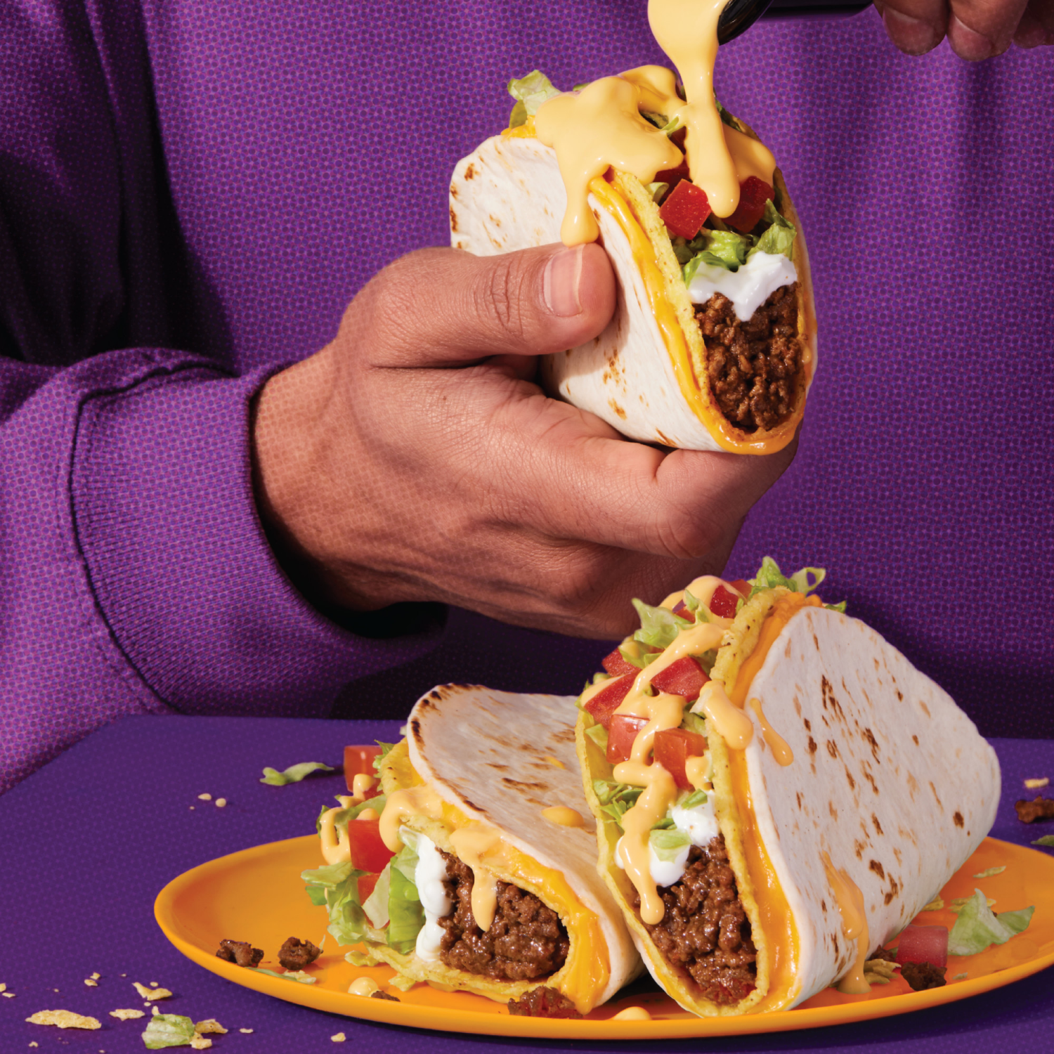 slide 5 of 8, Taco Bell Cheesy Double Decker Taco Dinner Kit with 6 Soft Tortillas, 6 Crunchy Taco Shells, Velveeta Cheese Sauce & Seasoning, 14 oz Box, 14 oz