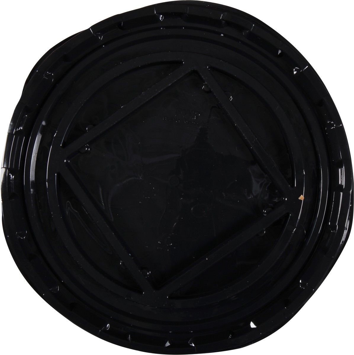 slide 7 of 13, Sabrina's 8 Inches Decorated Chocolate Cake 48 oz, 48 oz