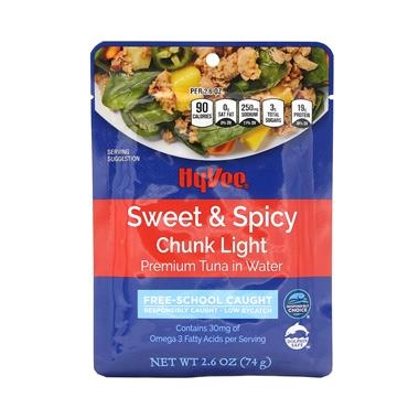 slide 1 of 1, Hy-Vee Chunk Light Sweet & Spicy Tuna In Water Free-School Caught, 2.6 oz