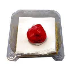 Cake Slice Tres Leches W/strawberry - Ea