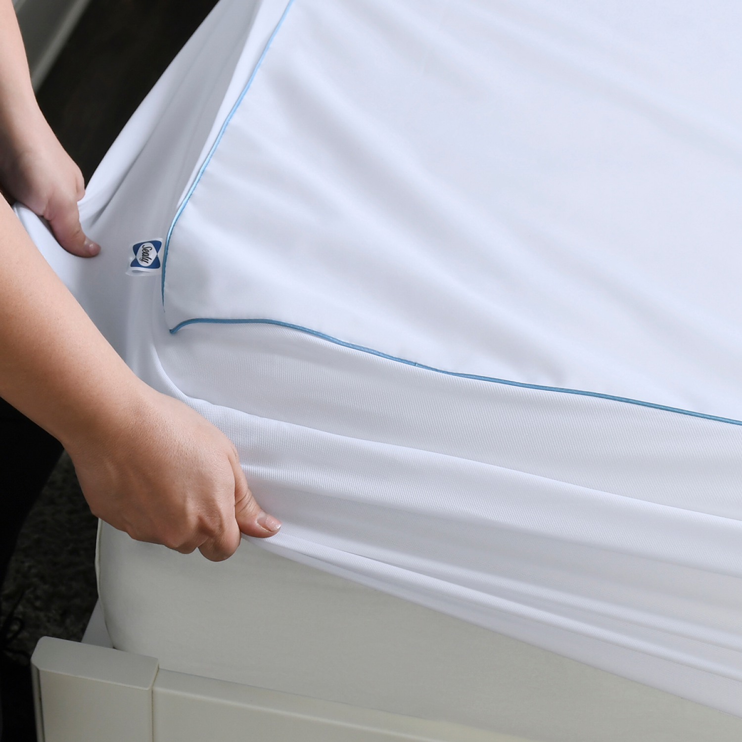 slide 3 of 5, Sealy Cooling Comfort Fitted Mattress Protector, King, 1 ct