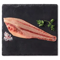 H-E-B Responsibly Raised Fresh Redfish Fillet