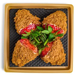 H-E-B Bakery Gourmet Chocolate-Dipped Strawberries - Biscoff Crumbs