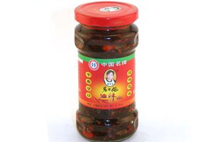 slide 1 of 1, Lao Gan Ma Chili Oil Sauce In Jar, 275 gram