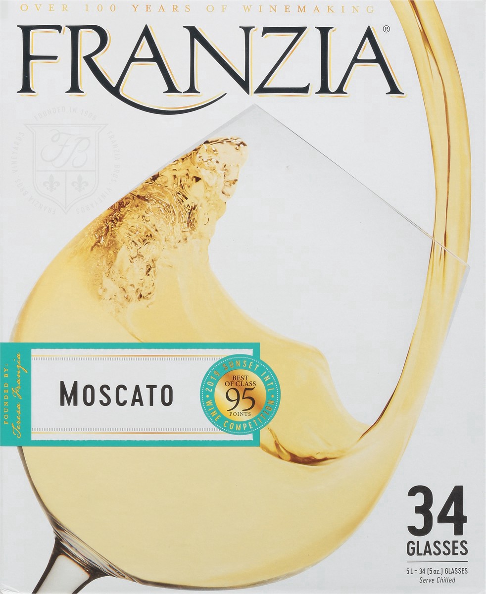 slide 13 of 15, Franzia Moscato 5 l, 5 liter