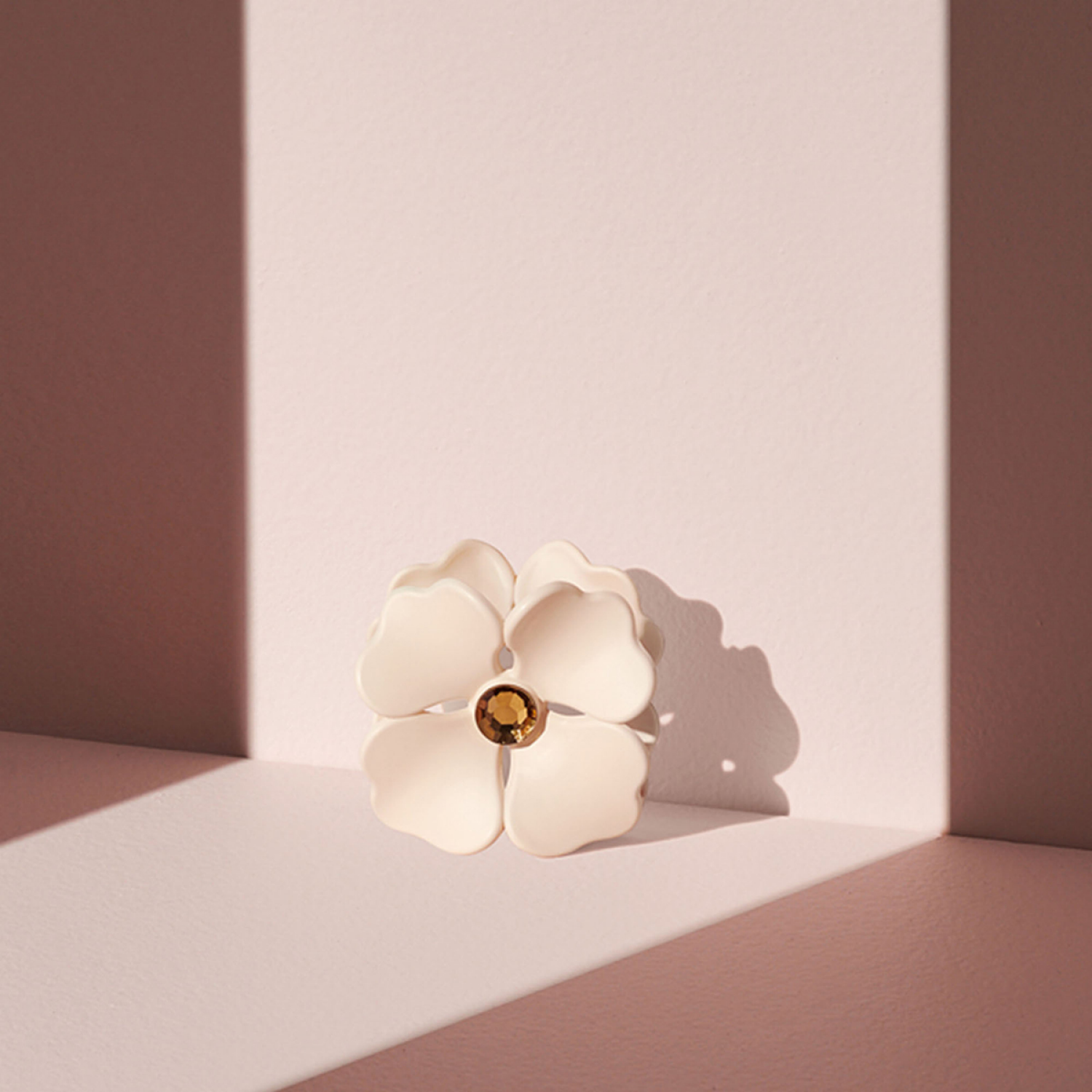 slide 3 of 4, The Hair Edit Camellia Rhinestone Flower Claw Clip, 1 ct