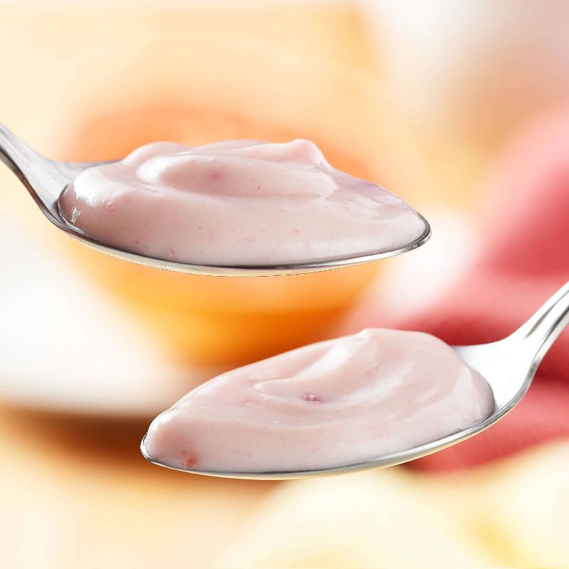 slide 9 of 14, Yoplait Original Strawberry and Strawberry Banana Yogurt - 8pk/6oz Cups, 8 ct; 6 oz