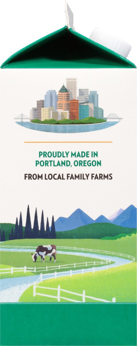 slide 5 of 9, Darigold 1% Milk, 1/2 gal