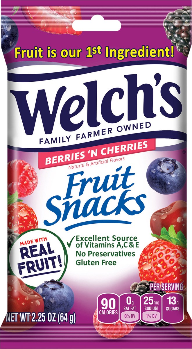 slide 3 of 6, Welch's Berries 'N Cherries Fruit Snacks 2.25oz, 2.25 oz