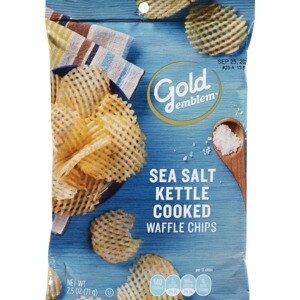 slide 1 of 1, CVS Gold Emblem Gold Emblem Sea Salt Kettle Cooked Waffle Chips, 2.5 Oz, 2.5 oz