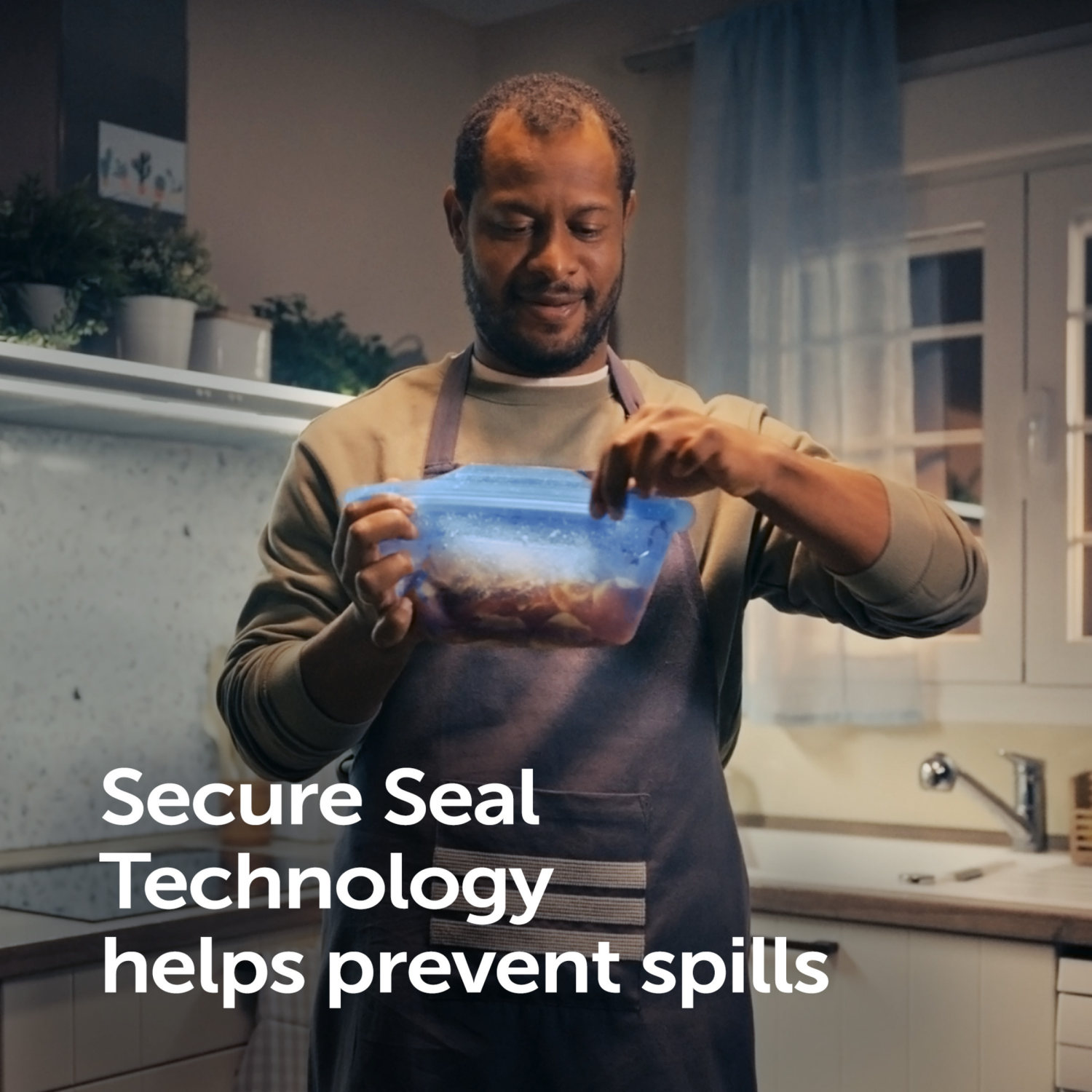 slide 5 of 8, Ziploc Endurables™ Medium Pouch, 2 cups, 16 fl oz, Reusable Silicone, From Freezer, to Oven, to Table, 1 ct