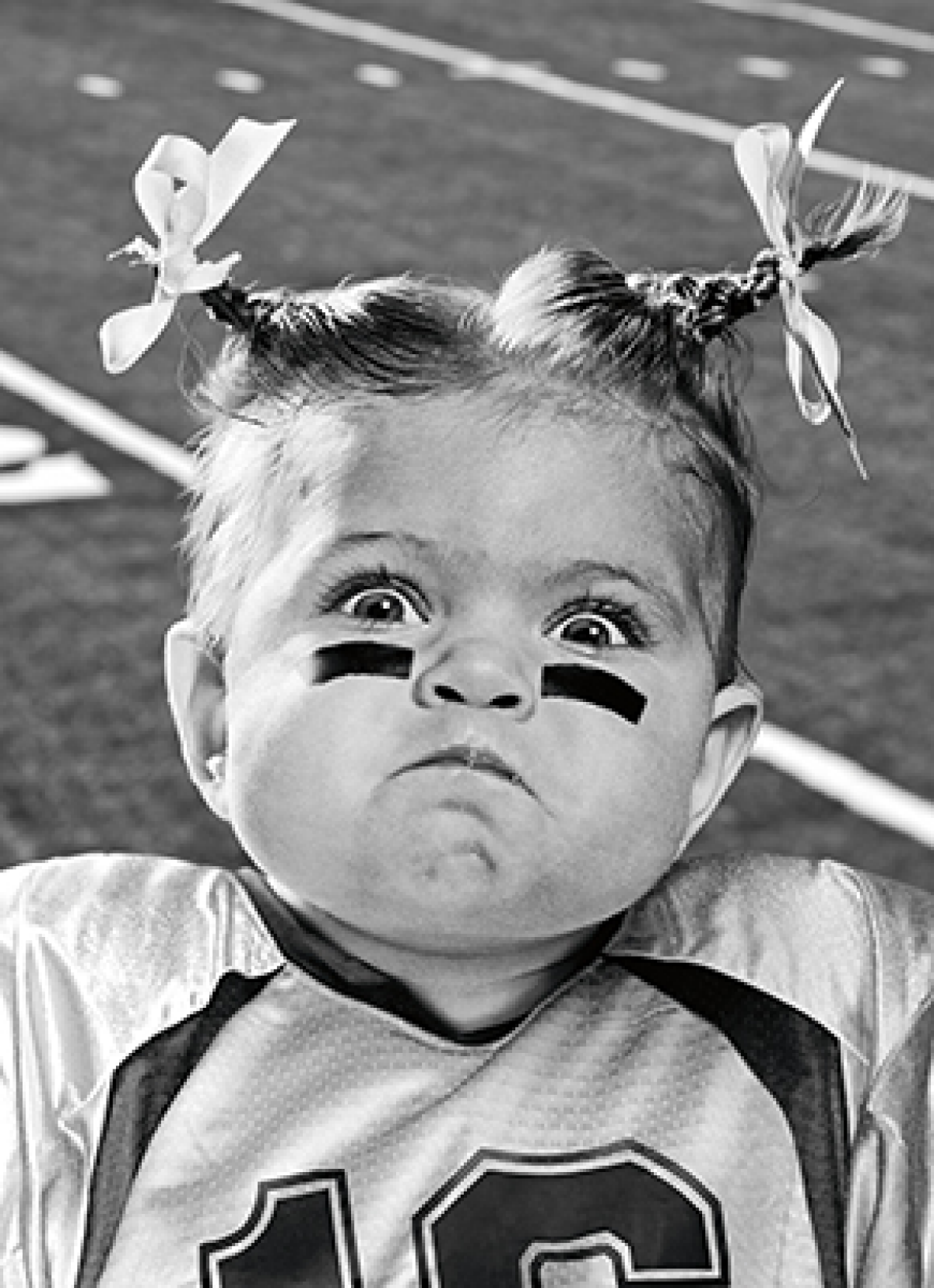 slide 1 of 1, Avanti Card Encourage Football Girl, 1 ct