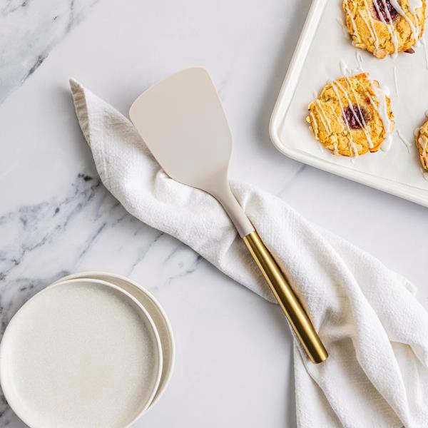 slide 1 of 1, Hy-Vee Seasons Nylon Turner In Gold And Chateau Gray, 1 ct