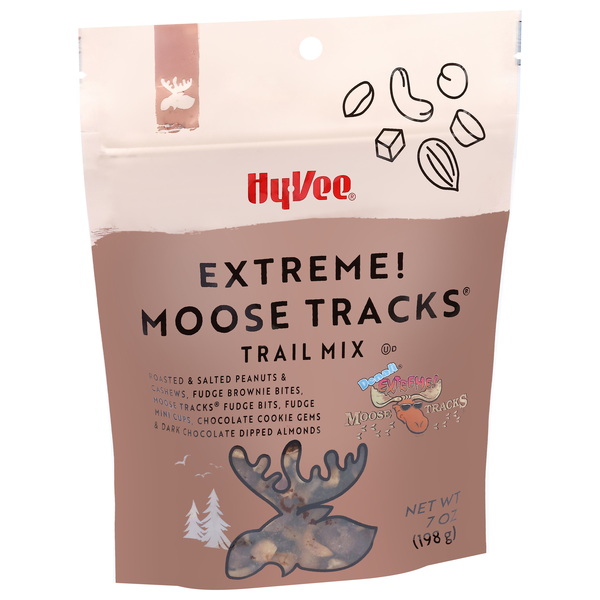 slide 1 of 1, Hy-Vee Extreme! Moose Tracks Trail Mix, 7 oz
