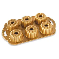 Nordic Ware Anniversary Bundtlette Pan