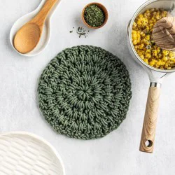 Hy-Vee Seasons Knotted Trivet In Dusk Green