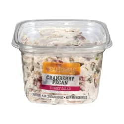 Meal Simple by H-E-B Cranberry Pecan Turkey Salad - Medium