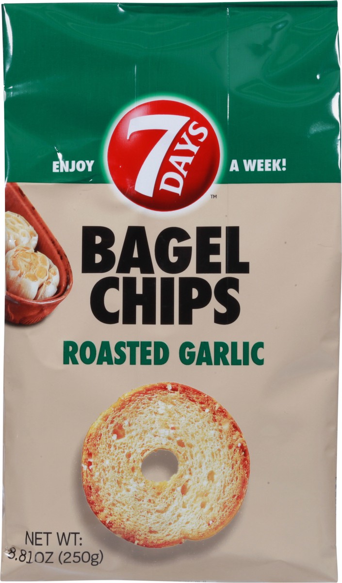 slide 6 of 14, 7DAYS Roasted Garlic Bagel Chips 8.81 oz, 8.81 oz