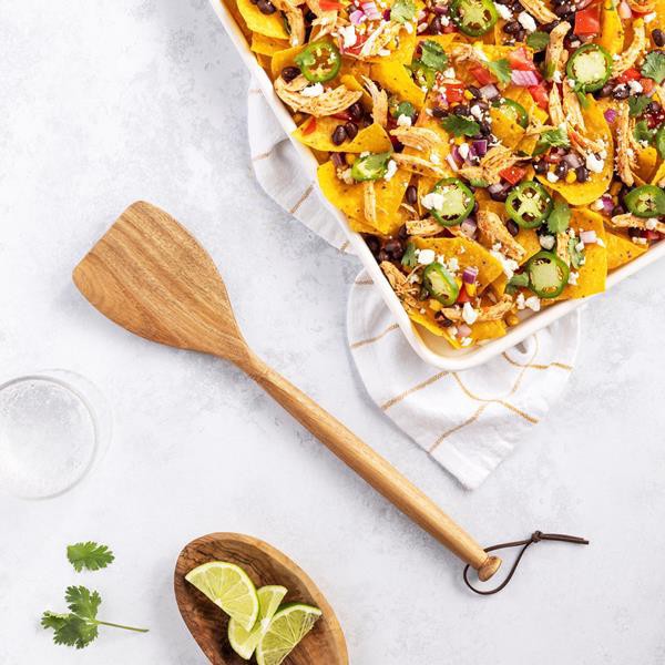 slide 1 of 1, Hy-Vee Seasons Acacia Wood Turner, 1 ct