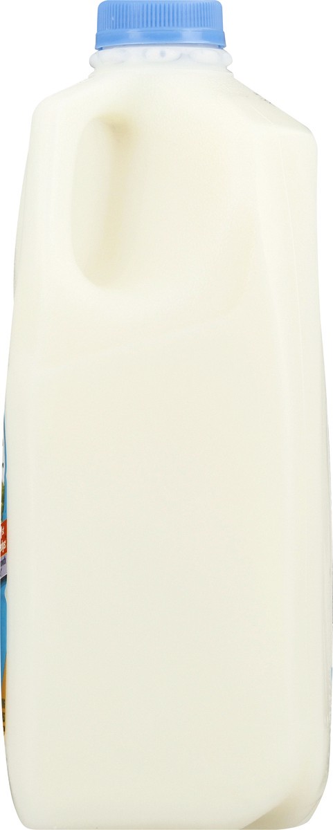 slide 8 of 13, Oakhurst Milk Fat Free Uht- 64 fl oz, 64 fl oz