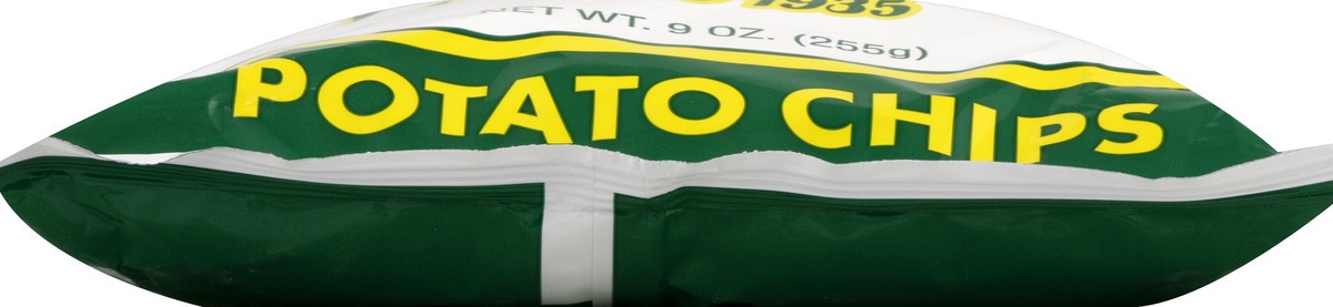 slide 2 of 5, Hartley's Potato Chips, Kettle Cooked, Sour Cream & Onion, 7.5 oz