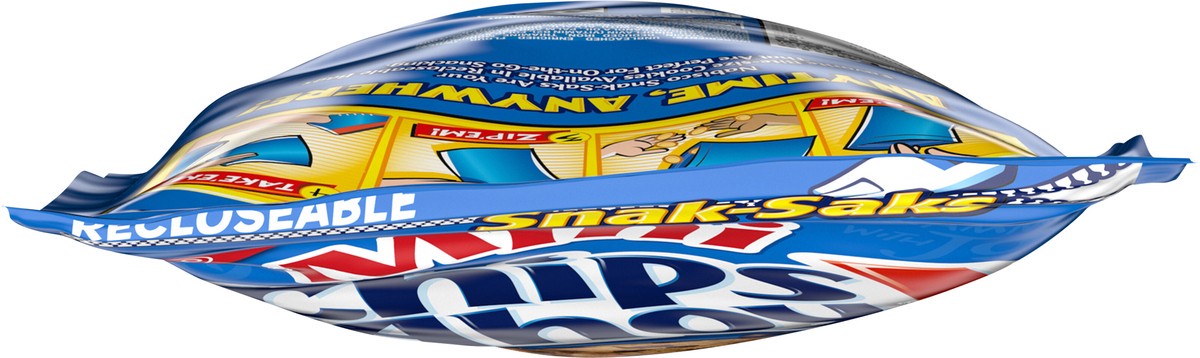 slide 4 of 16, CHIPS AHOY! Mini Original Chocolate Chip Cookies, Snak-Saks, 8 oz, 8 oz