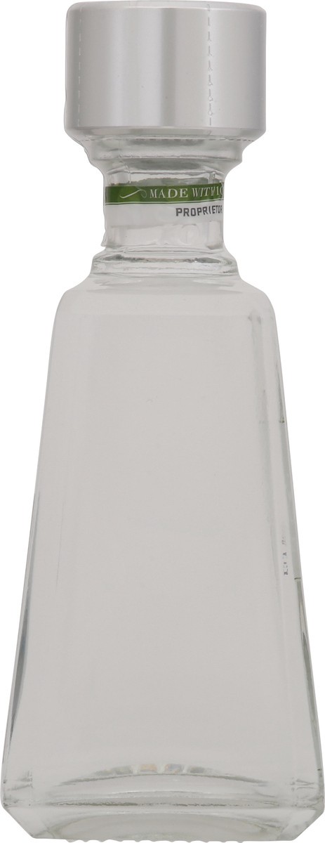 slide 7 of 8, 1800 Reserva Coconut Tequila 100 ml Bottle, 100 ml