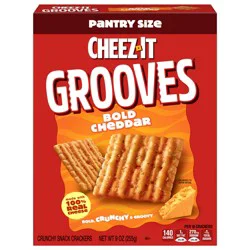 Cheez-It Grooves Cheese Crackers, Crunchy Snack Crackers, Lunch Snacks, Bold Cheddar, 9oz Box, 1 Box