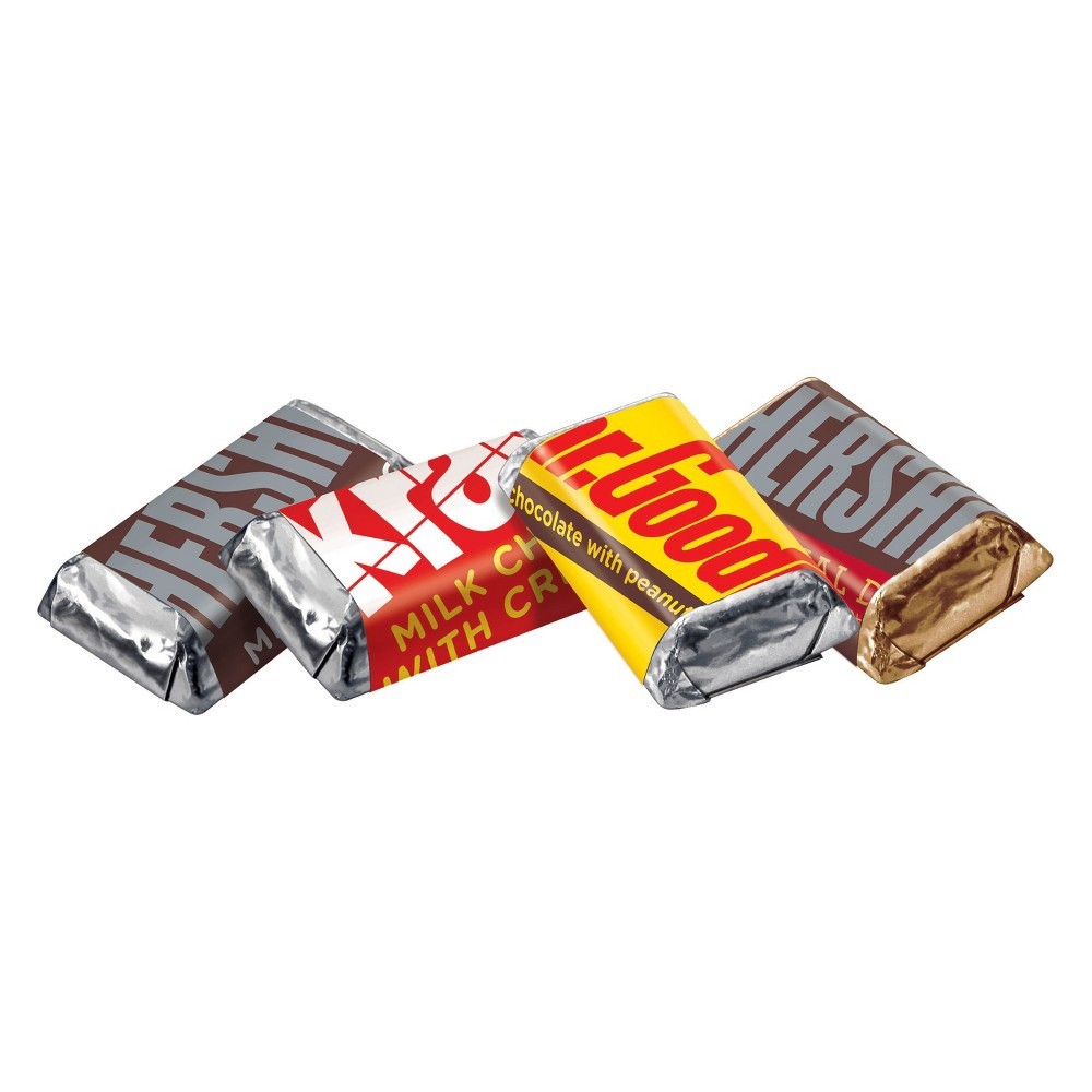 slide 5 of 8, Hershey's Miniatures Assorted Chocolate Bars , 40 oz