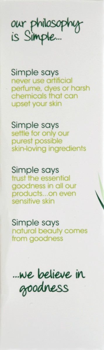 slide 3 of 5, Simple Ultra-Light Gel Moisturizer, 1.5 oz