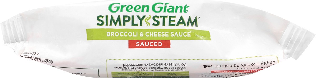 slide 7 of 8, Green Giant Simply Steam Broccoli & Cheese Sauce, Sauced Frozen Vegetables, 10 OZ, 10 oz