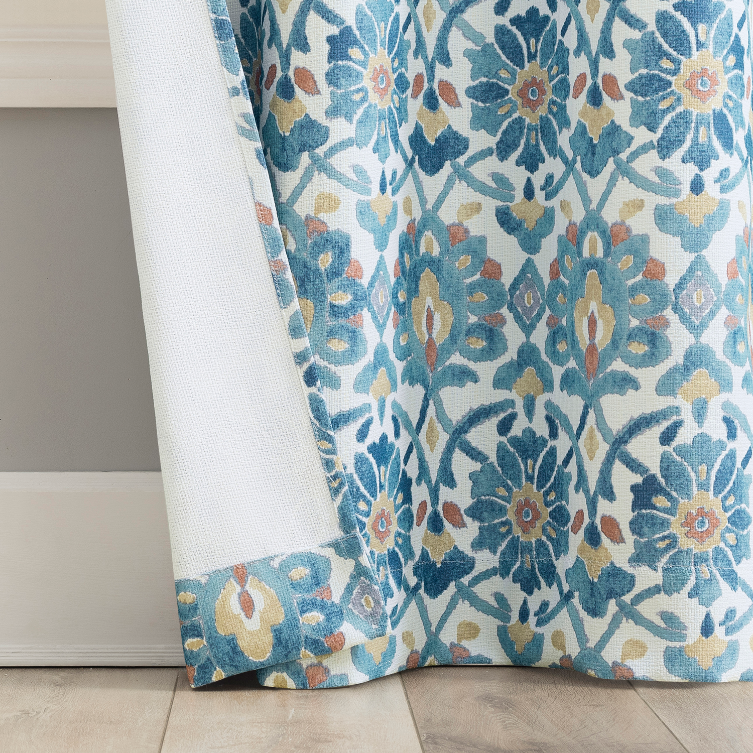 slide 3 of 6, Hillard, 40 x 63 