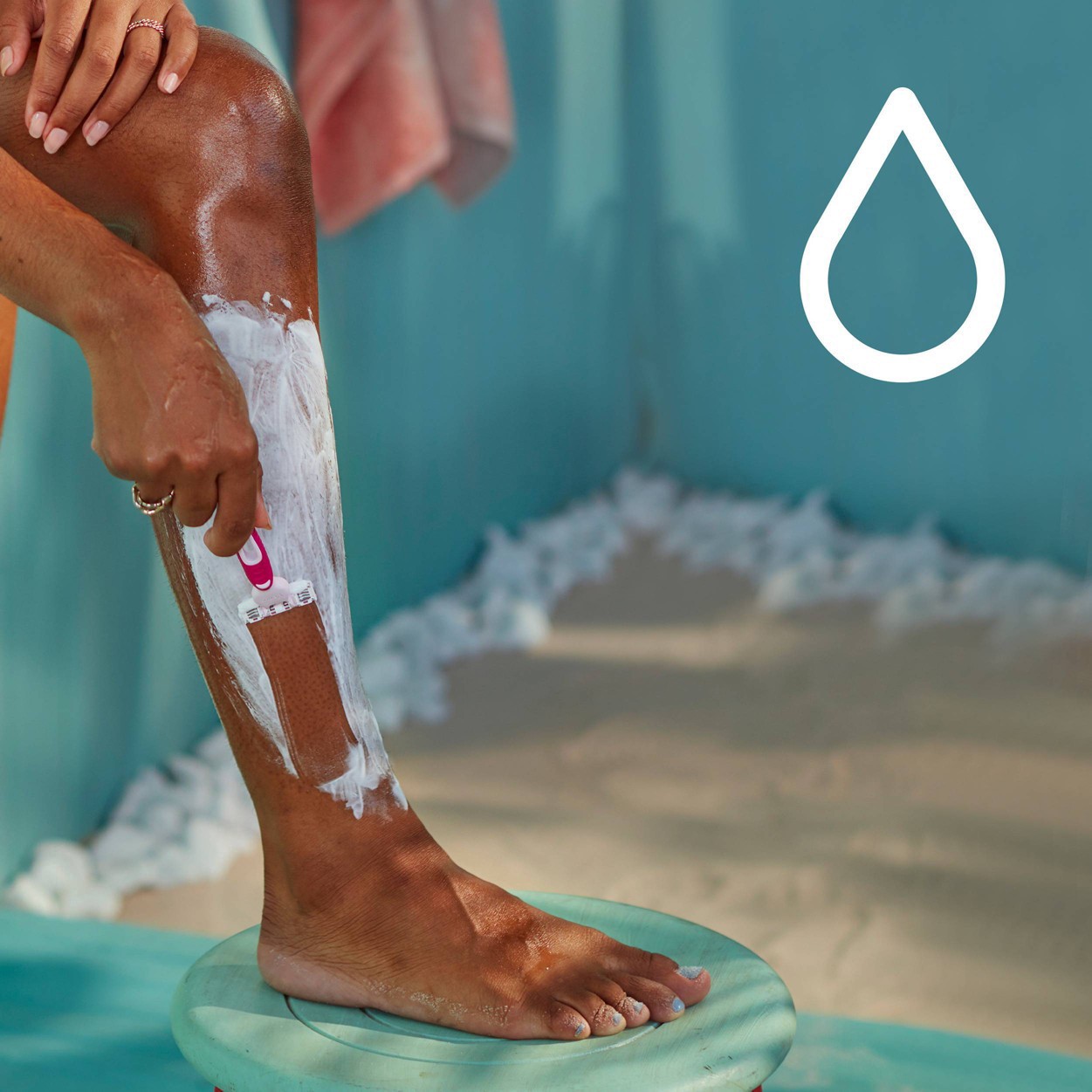 slide 5 of 11, Venus Simply3 Women's Disposable Razors - 8ct, 8 ct