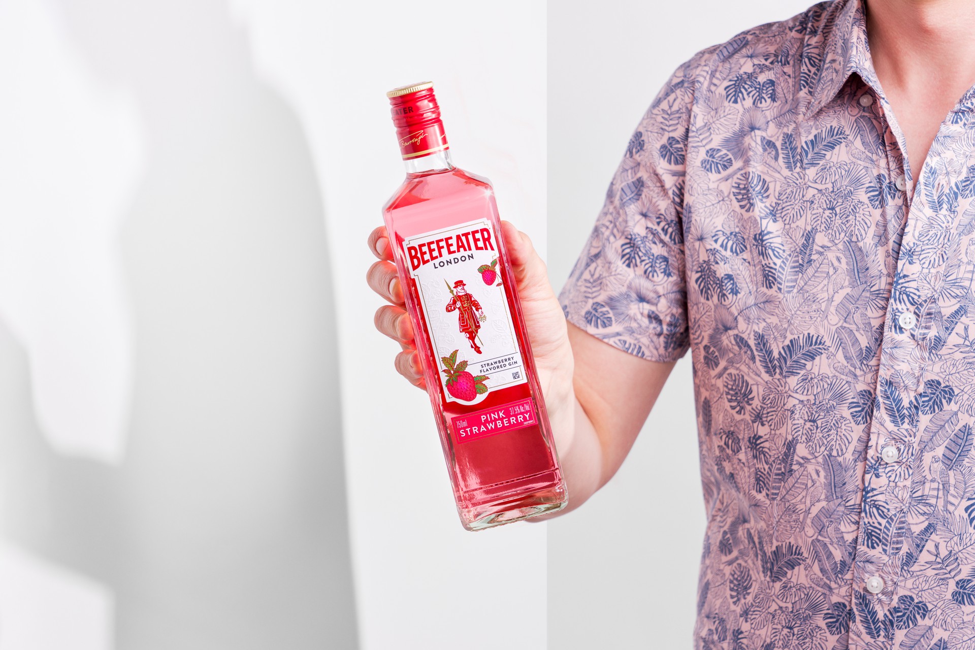 slide 5 of 9, Beefeater Pink London Dry Strawberry Gin 750mL Bottle, 750 ml