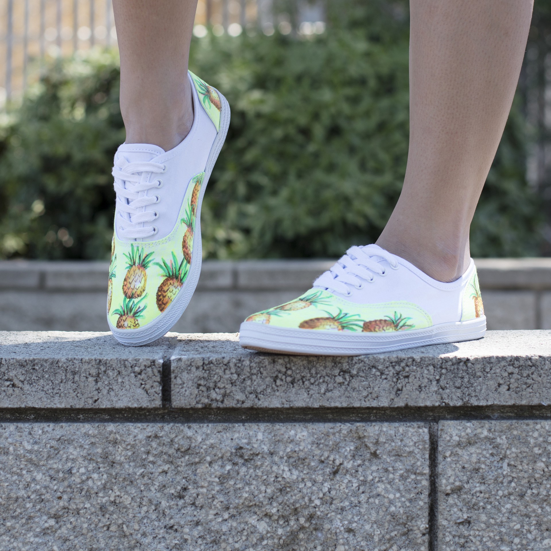 slide 4 of 5, Tulip Graffiti Fabric Paint Markers, Neon, 1 ct