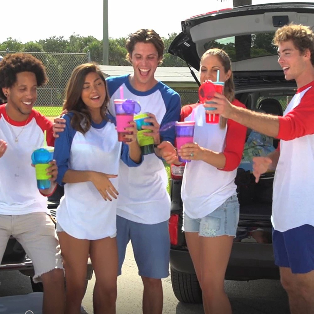 slide 7 of 12, Snackeez 2-in-1 Snack & 24oz Drink Cup Pink/Purple, 24 oz