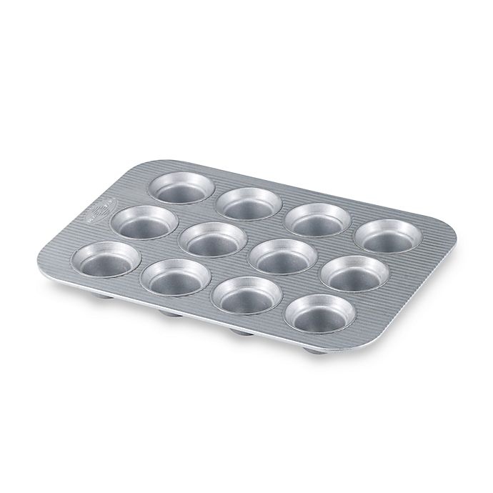 slide 1 of 1, USA Pan Nonstick 12-Cup Crown Muffin Pan, 1 ct