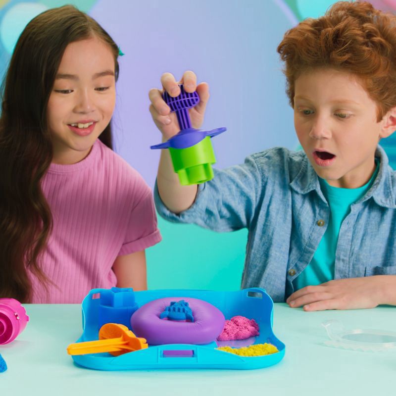 slide 6 of 9, Kinetic Sand Squish Motion Set, 1 ct