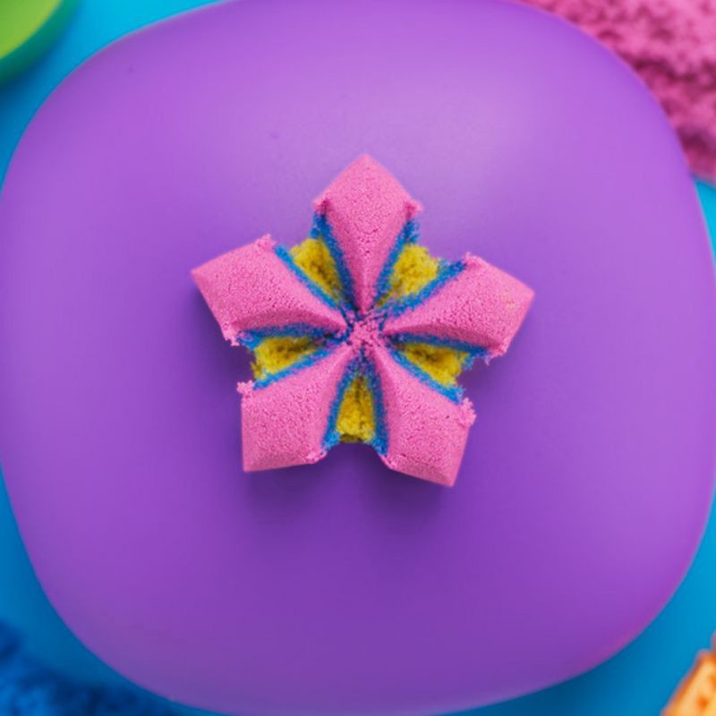 slide 5 of 9, Kinetic Sand Squish Motion Set, 1 ct