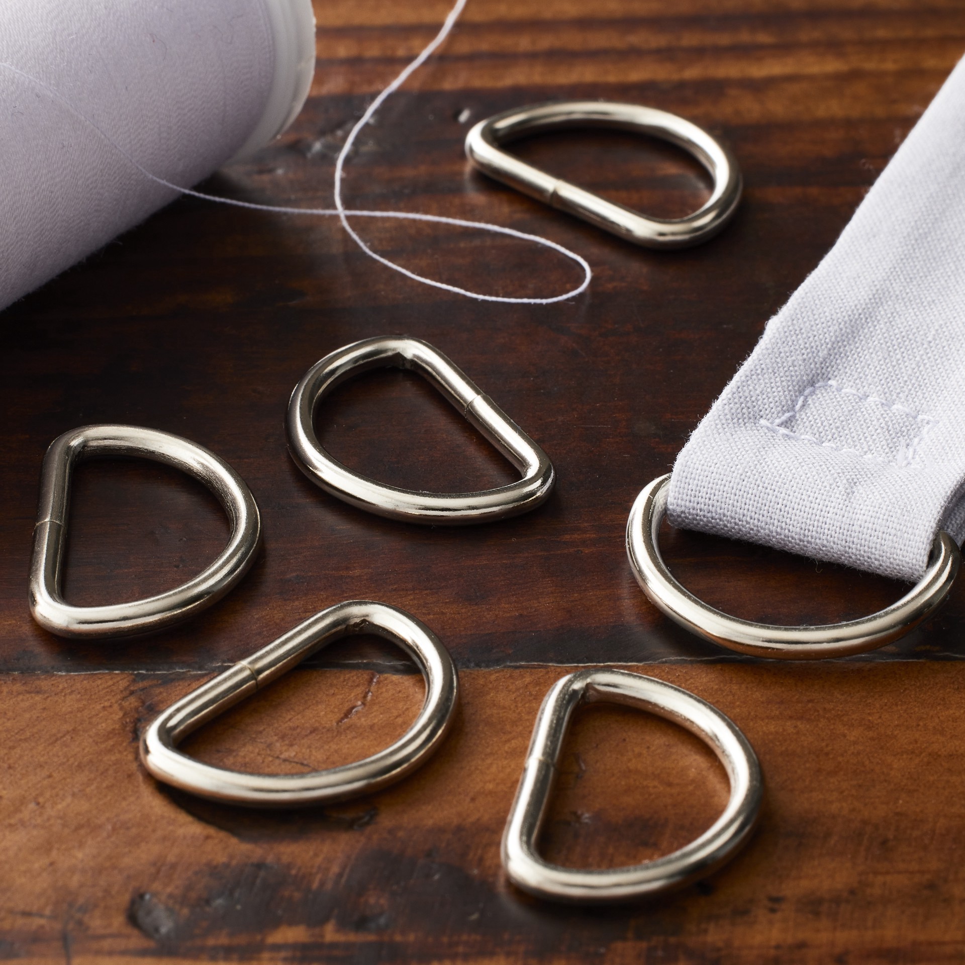 slide 2 of 3, Loops & Threads Metal D-Rings, 3/4", 3/4 in