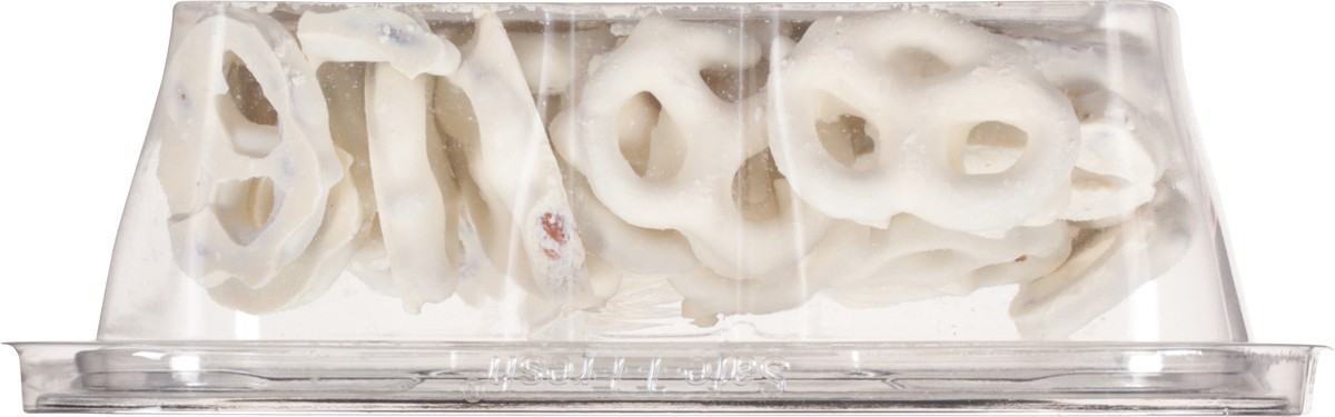 slide 6 of 9, JLM Manufacturing Yogurt Pretzels 7 oz, 7 oz