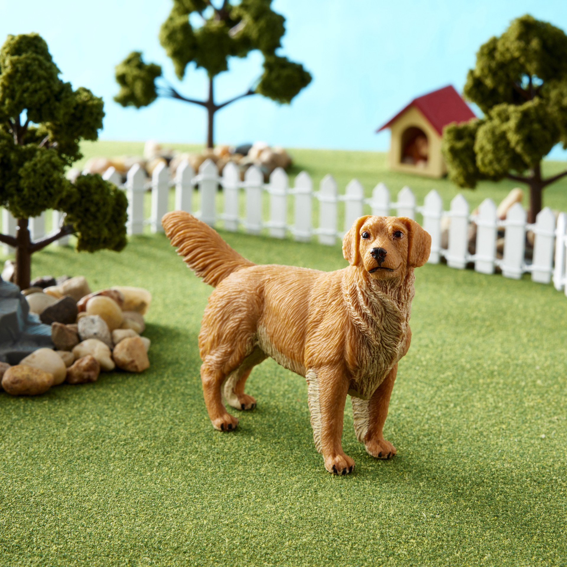 slide 2 of 2, Safari Ltd. Safari Ltd Golden Retriever, 4.5 in x 3.5 in