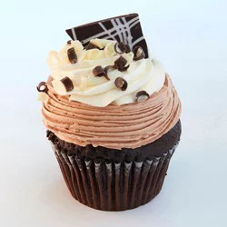 Jilly's Chocolate Thunder Cupcake