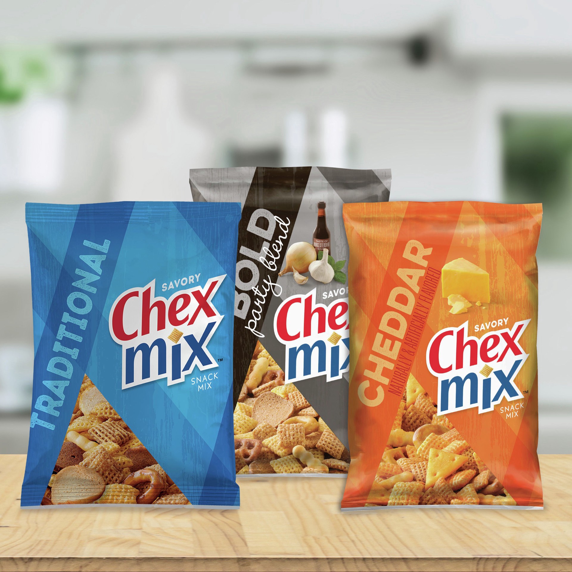 slide 12 of 19, Chex Mix Snack Mix, Cheddar, Savory Snack Bag, Family Size, 15 oz, 15 oz