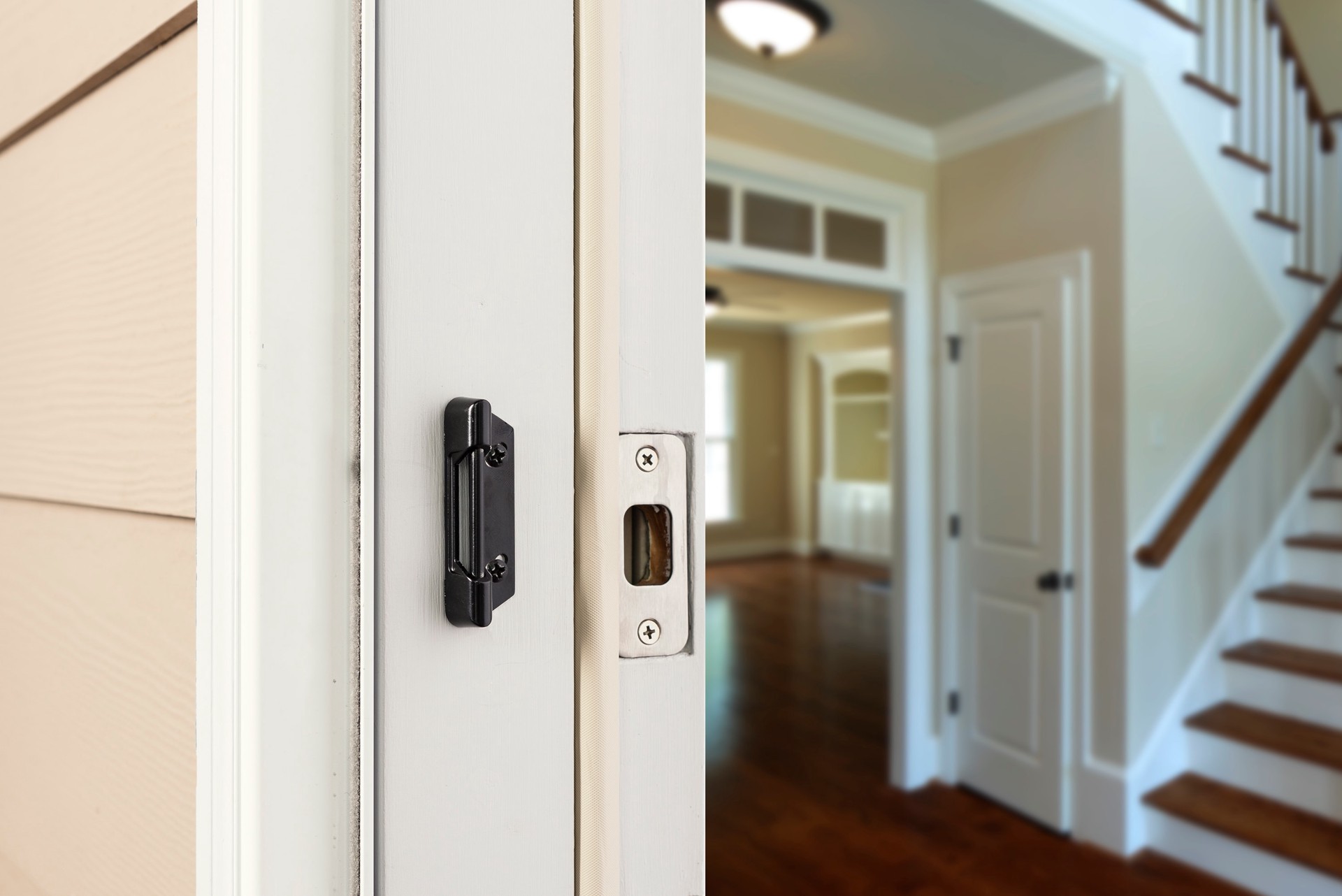 slide 5 of 6, WRIGHT PRODUCTS 2.6-in Wright Products Black Aluminum Screen/Storm door strike plate, 1 ct