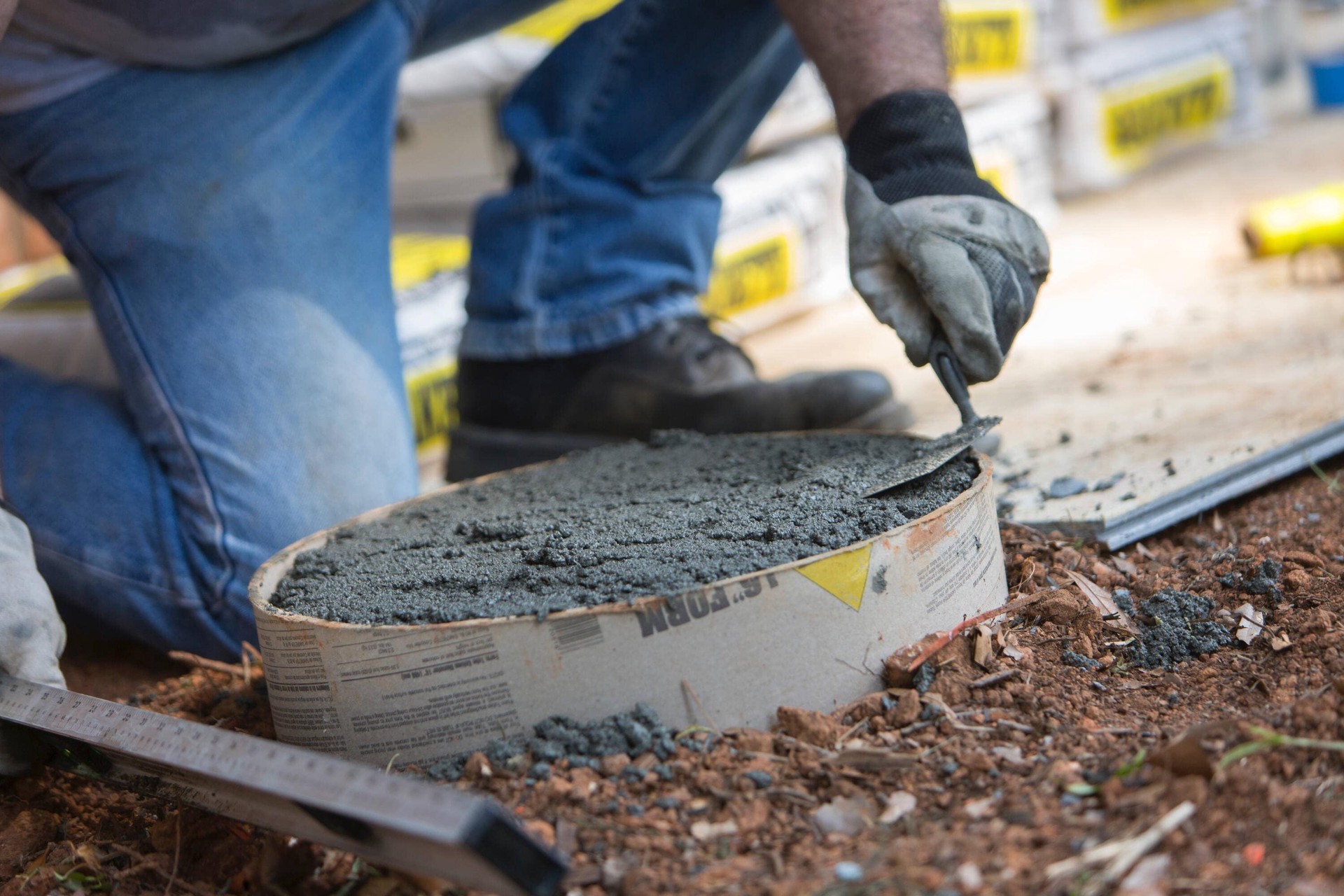 slide 4 of 6, Sakrete 10-in x 48-in Concrete Form Tube, 1 ct