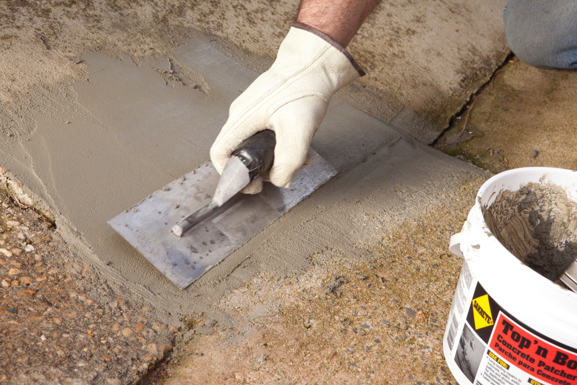 slide 5 of 5, Sakrete Top N Bond 20-lb Resurfacer, 1 ct