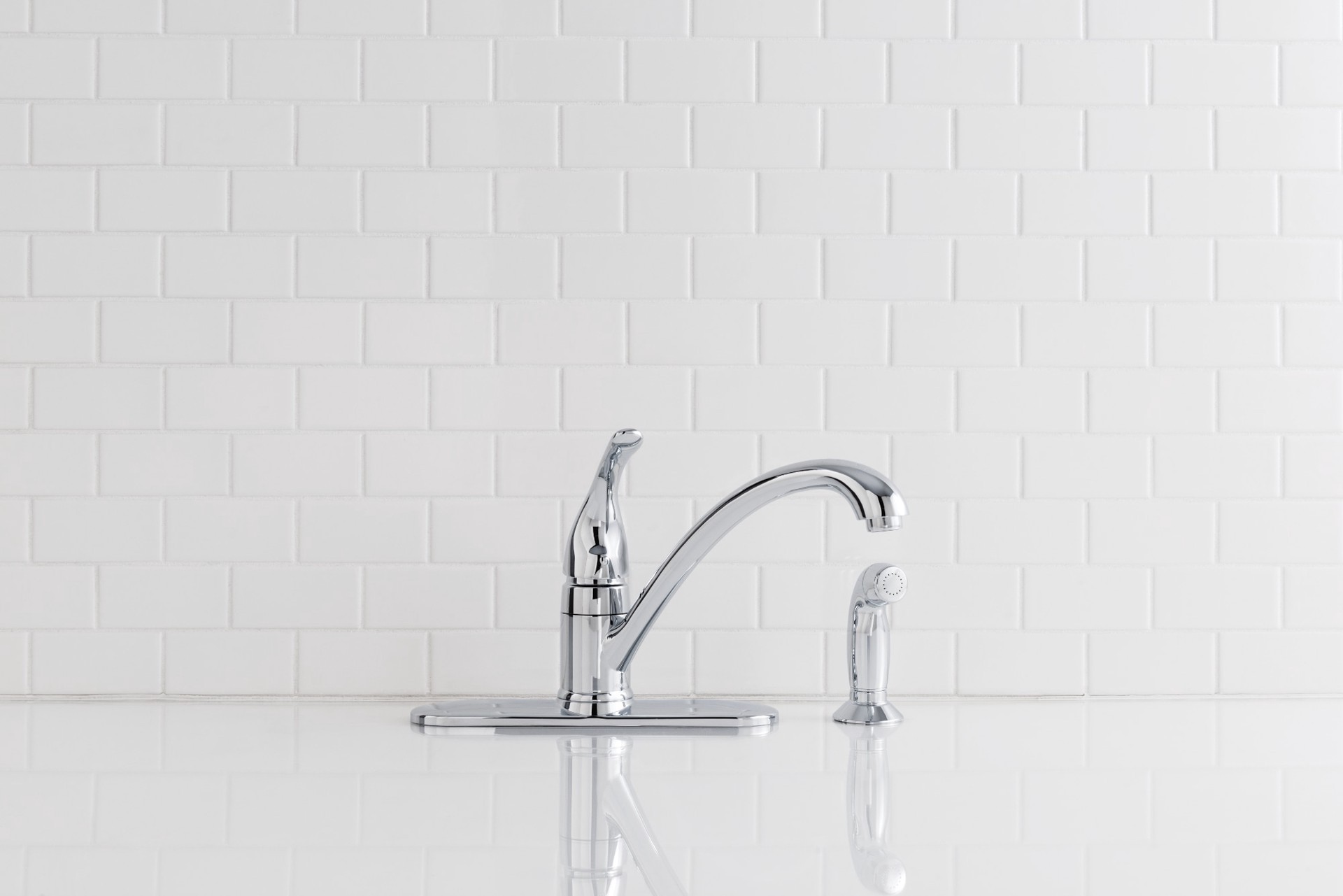 slide 6 of 6, Moen Torrance Chrome Single Handle Deck-mount Kitchen Faucet with Sprayer (Includes Deck Plate) (Includes Side Sprayer), 1 ct