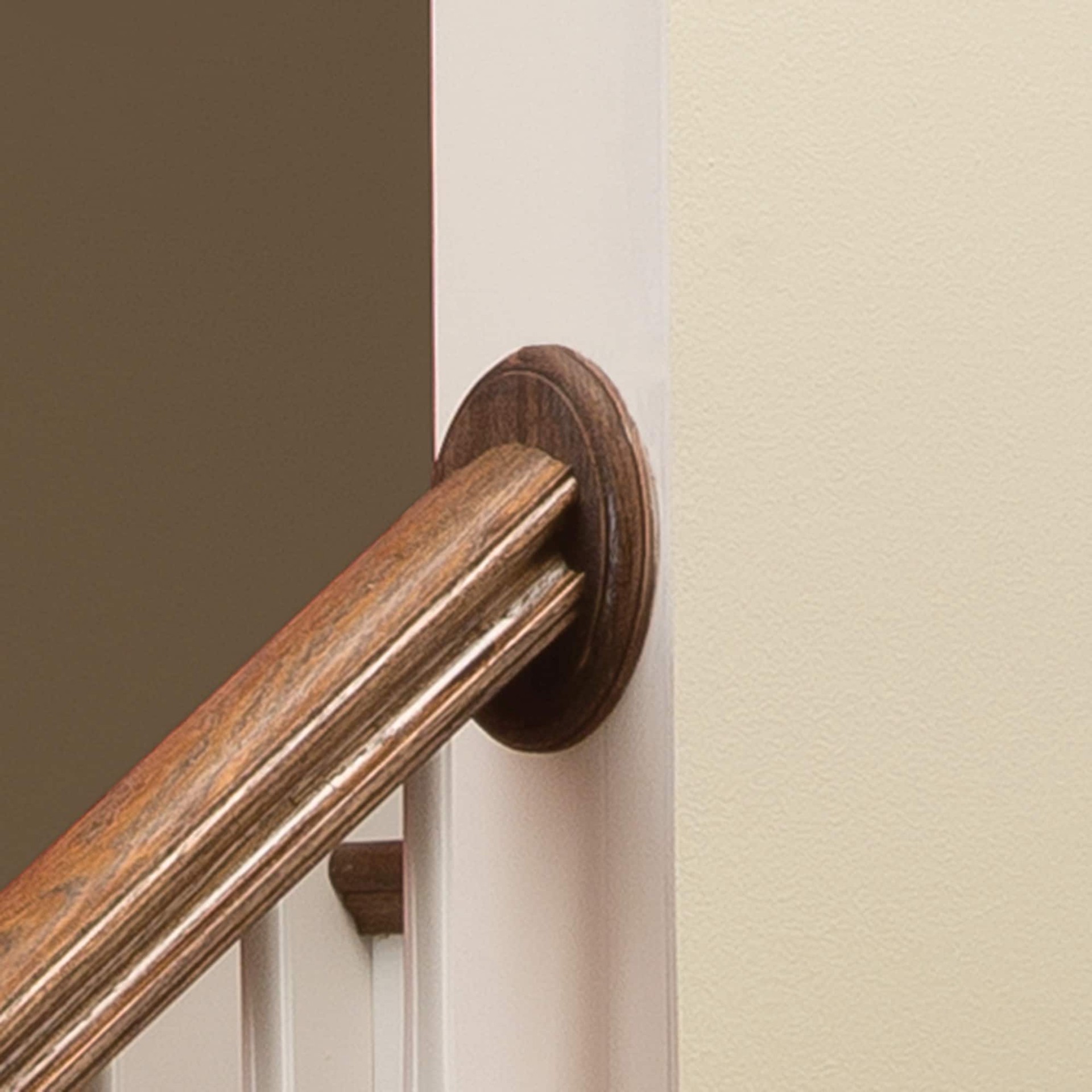 slide 2 of 3, L.J. Smith Stair Systems 4.5-in x 6.5-in Unfinished Red oak Oval Rosette, 1 ct